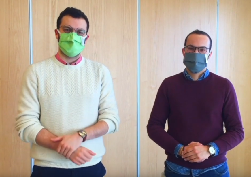 CHU_Lille's tweet photo. #COVID19 #TousMobilisés 
Armand et Antoine font partie des 350 étudiants mobilisés au CHU de Lille
Ils nous racontent leurs missions à travers cette vidéo📽️
👉https://t.co/o7nS44qhzM

@univ_lille @medecine_Ulille https://t.co/Y3Nv8AgHNj