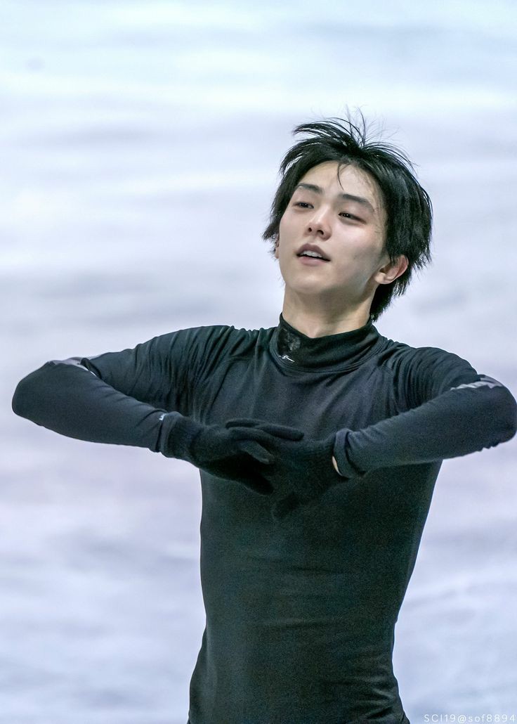 yuzuvisuals's tweet photo. #YuzuruHanyu #羽生結弦  #羽生くん

i want you bless my soul https://t.co/dgBKJcOpg5