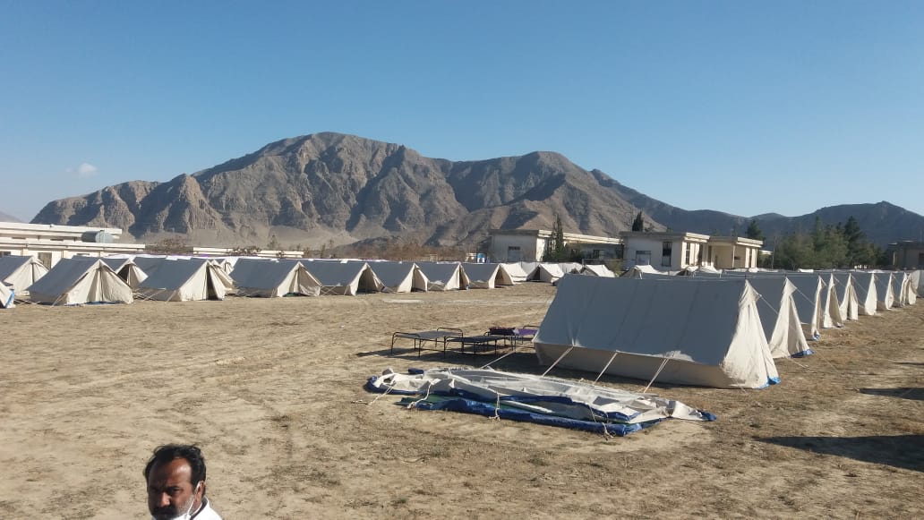 SSGC_OSP's tweet photo. During this pandemic, #TeamSSGC is doing all it can to provide optimal service to all its customers. Setting an example of the dedication and hardwork displayed by the team, the Company provided gas supply to quarantine center in Mastung, Balochistan. 
#ServiceWithASmile https://t.co/1oJQWn0AdA