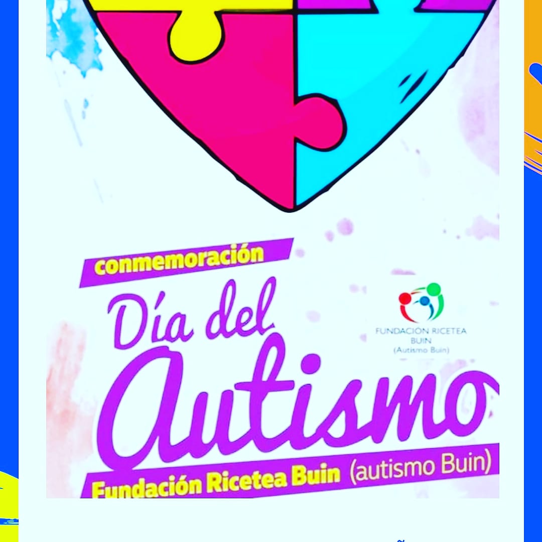 RiceteaB's tweet photo. Queremos saludar a todas las  familias azules,en este día en que se celebra el día internacional del autismo ,queremos crear conciencia en la sociedad ,queremos visibilizar a los niños dentro del TEA..#leydeautismo #familiasazules #fundacionriceteabuin#vistetedeazul https://t.co/LjDyFL8T0p