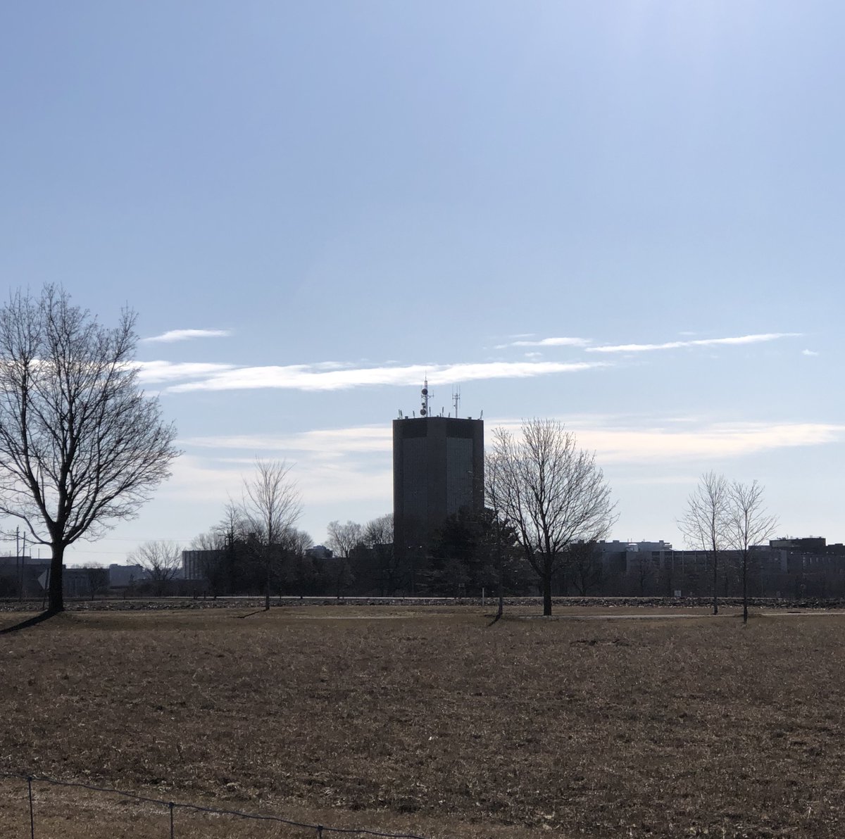 CarletonMedPhys's tweet photo. It may look quiet @Carleton_U but many virtual developments are taking place. New ways to connect - #CarletonMedPhys @CUGradStudies students started a virtual journal club - meeting up to discuss important #medphys papers and check in - 1st meeting was "fun and engaging" https://t.co/SYQU2e7Tjw