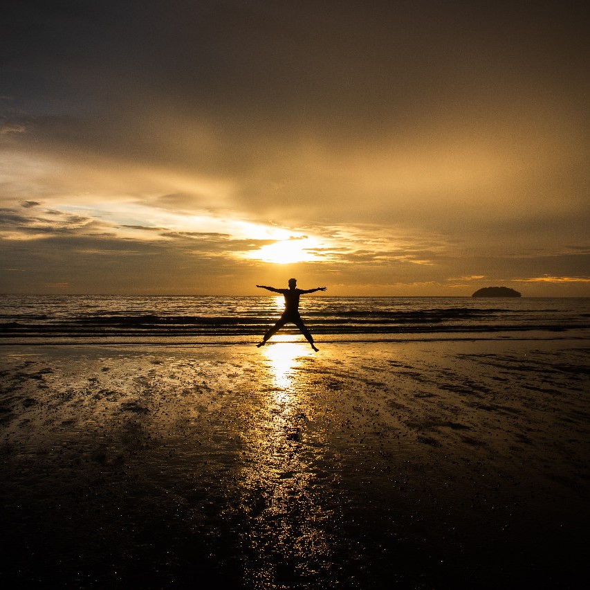 There is always light on the horizon.  You just need to keep going.

#wellness #functionalmedicine  #wellnessblogger #holistichealth #healthwellness #integrativemedicine #wellnessjourney #healthandwellness #health