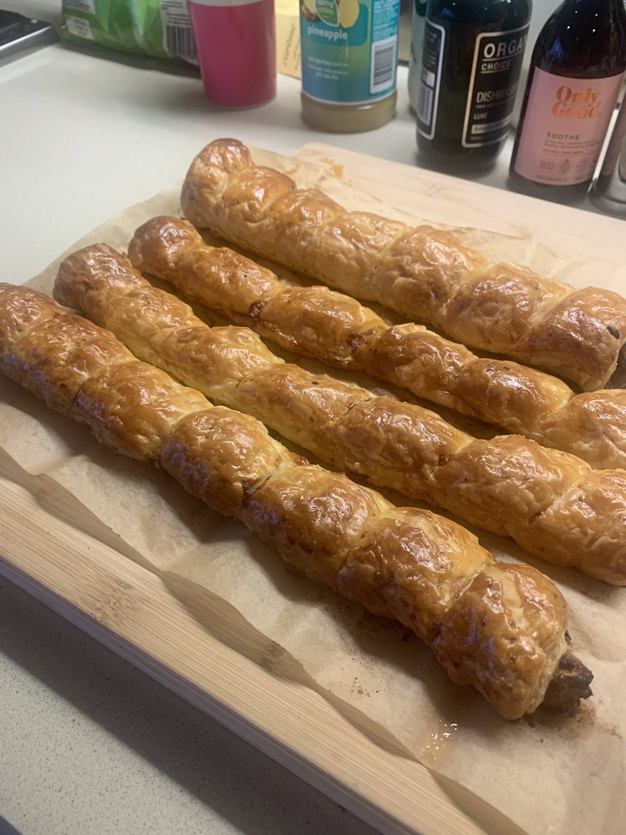 EduSum's tweet photo. Hey @aliceinframes look what @kemanners1 taught me today #girlcancook #sortof https://t.co/YsYsZuKopE