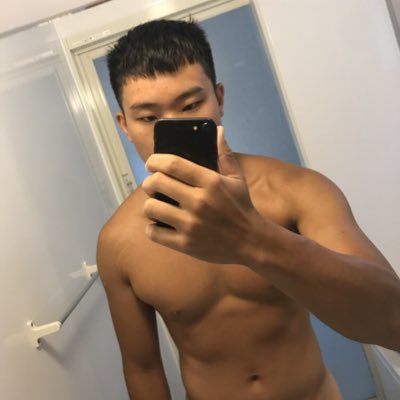 #NewProfilePic (新個人資料照片)