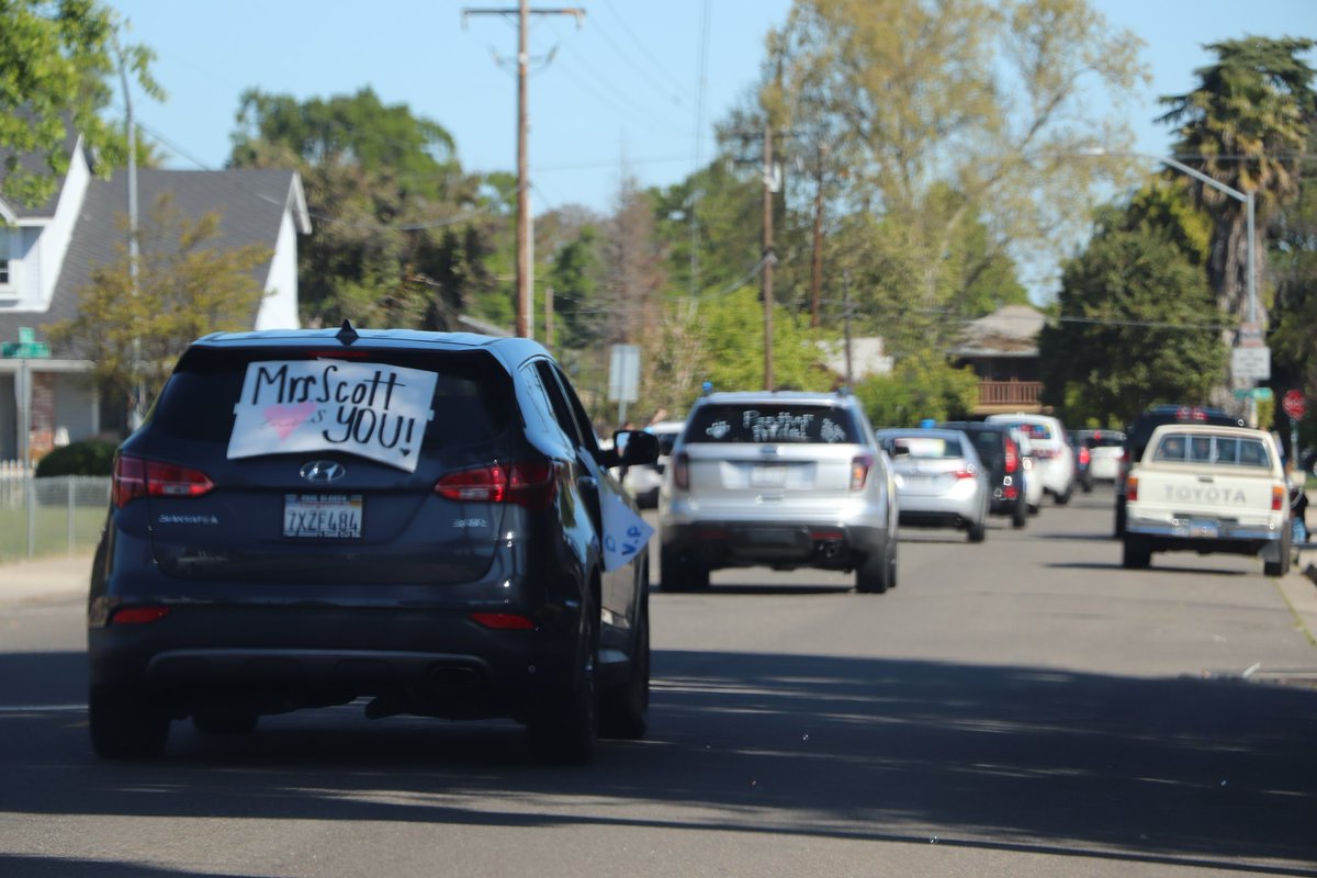 It was a beautiful day for a <a href="/Vparks_elem/">Virginia_Parks_Elem</a> parade! 👋 Panthers! 🐾🚗🌞 #CeresLearnsAtHome #CUSDtogether
