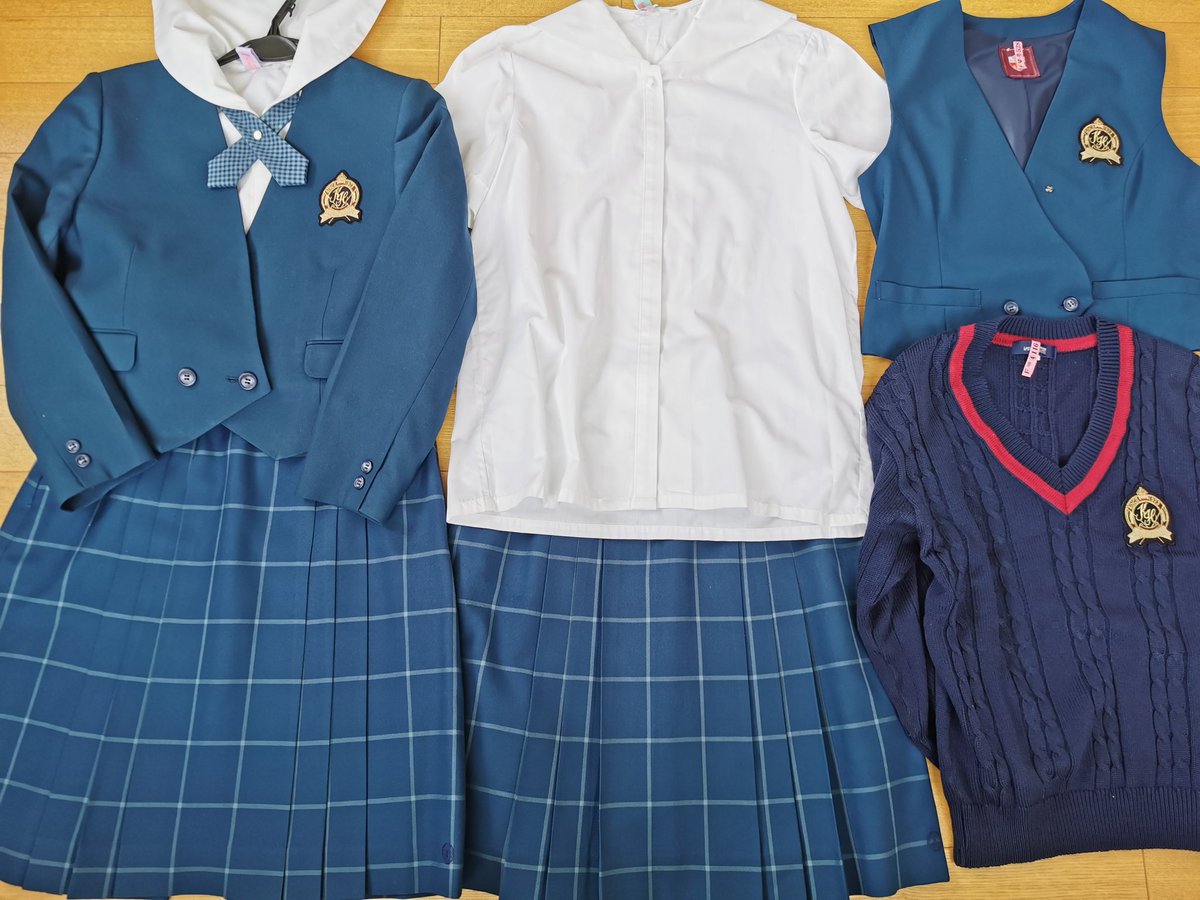 制服買取 買い取り 専門店デジタルウェブ Twitterissa 北海道北見柏陽高校の制服セットを買い取らせて頂きました 青いイートンジャケット 山本寛斎さんデザインの制服です デジタルウェブへお売り頂きありがとうございました 制服 学生服 制服買取 制服