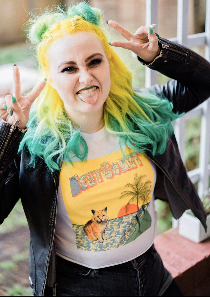 danidaydr3am's tweet photo. New hair courtesy of the bestie and @arcticfoxcolor who gives me beyond amazing results every damn time #afcosmicsunshine #afneonmoon #afwinning #afaquamarine #afneverland https://t.co/3uHh1jroNS