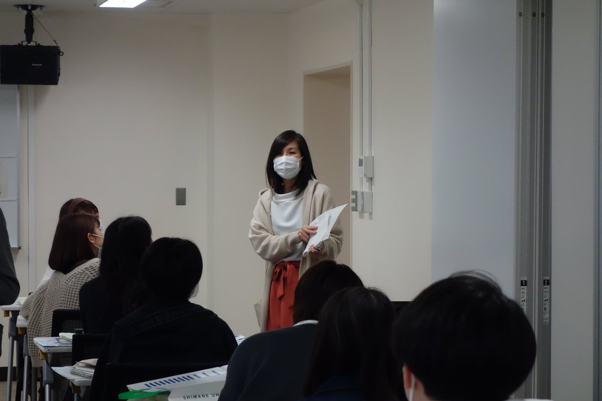 島根大学人間科学部 広報 V Twitter 新入生のみなさん ご入学おめでとうございます 入学式は中止になりましたが 人間科学部では新入生オリエンテーションが行われました 全員マスク着用 時間も短縮したものでしたが 指導教員の先生との顔合わせも行い いよいよ