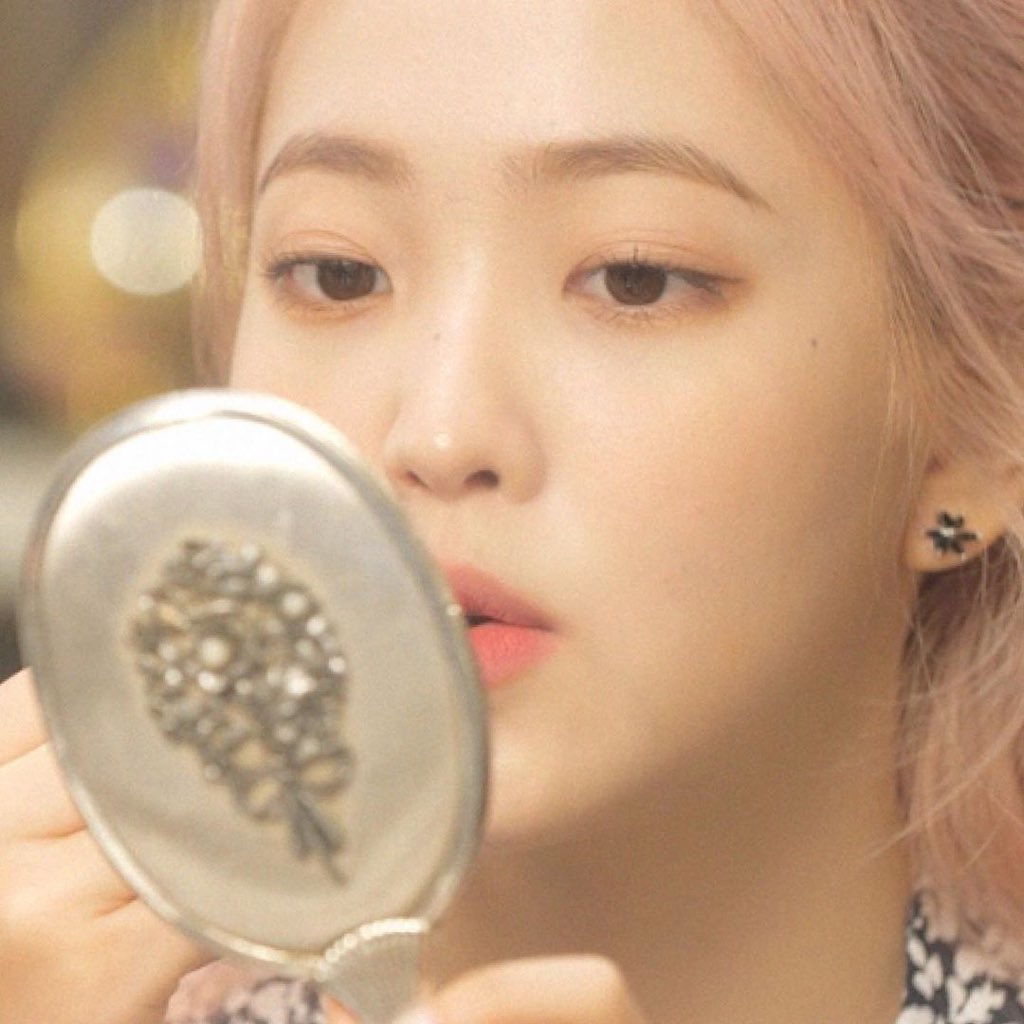 cuteyeripics's tweet photo. https://t.co/BzJjfNgiVK