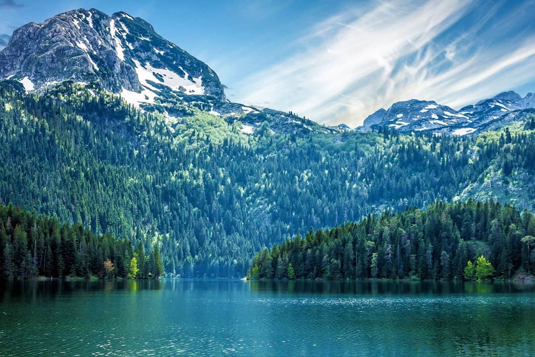 VisitBalkans's tweet photo. Black lake in Montenegro, beautiful piece of nature!

#visitbalkans #balkantrips #balcannature #balcantrips https://t.co/XQzo7oukQR