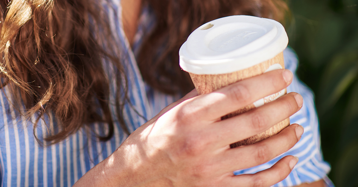 HuhtamakiGroup's tweet photo. During these challenging times, takeaway may be the only option to enjoy food and beverage from your favorite café or restaurant. We use paper cups because they are hygienic, recyclable and give us the freedom to buy takeaway drinks. #staysafe #stayhealthy https://t.co/74srYjy0bU https://t.co/TlkMIWoL1a