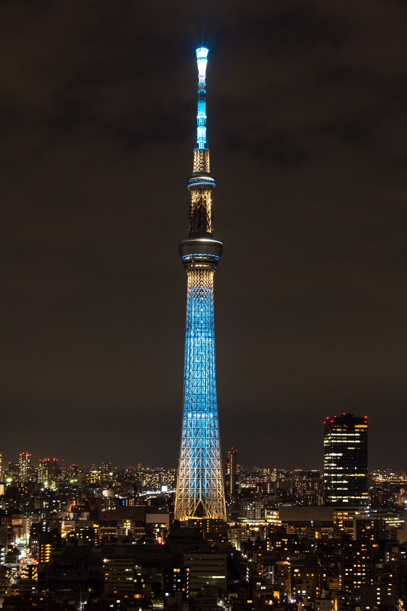 スカイツリー Tokyo Skytree 新ライティング 心意気を示す 粋 見どころは 水泡 のような泡の揺らぎや煌めきを表現した動き 豊かな水の表情とパステルカラーの水風船のような光の演出 ぜひ皆さんが撮ったライティング写真や動画を
