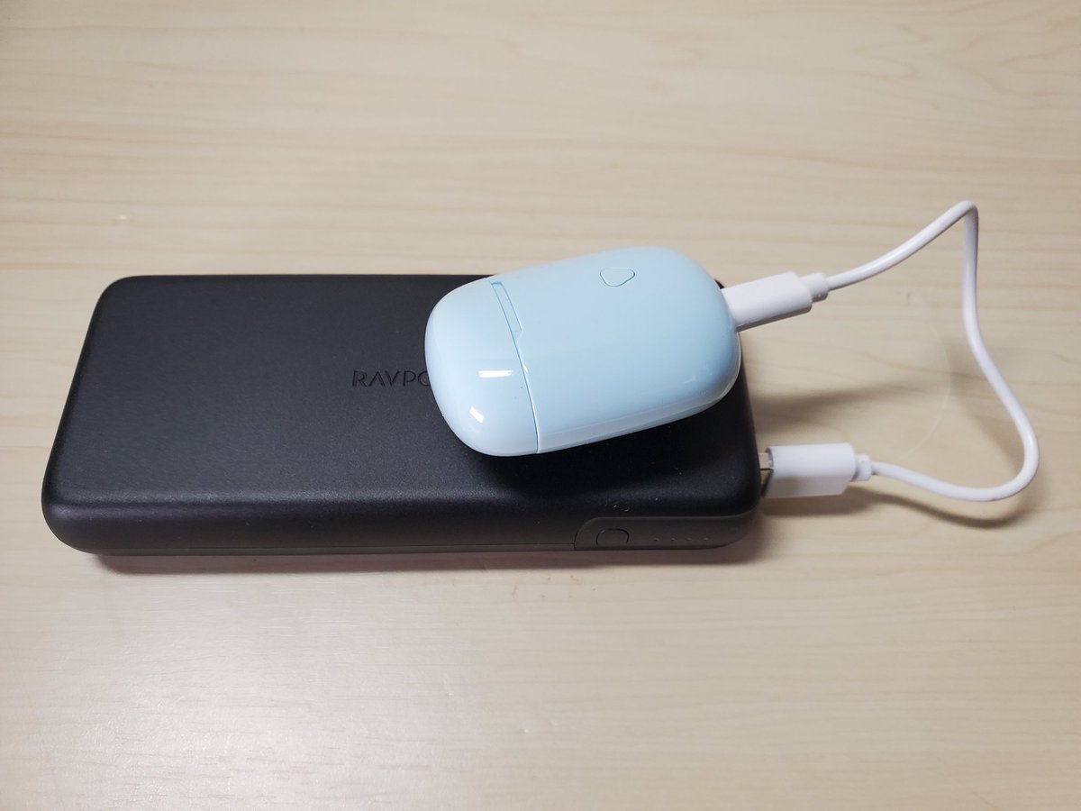 sim_maru's tweet photo. SoundPEATS TrueAirの付属USB-Cケーブル、かなり短いので持ち運びやすいのが良いですね。
#TrueAir
#SoundPEATS https://t.co/T1YCIKSokD