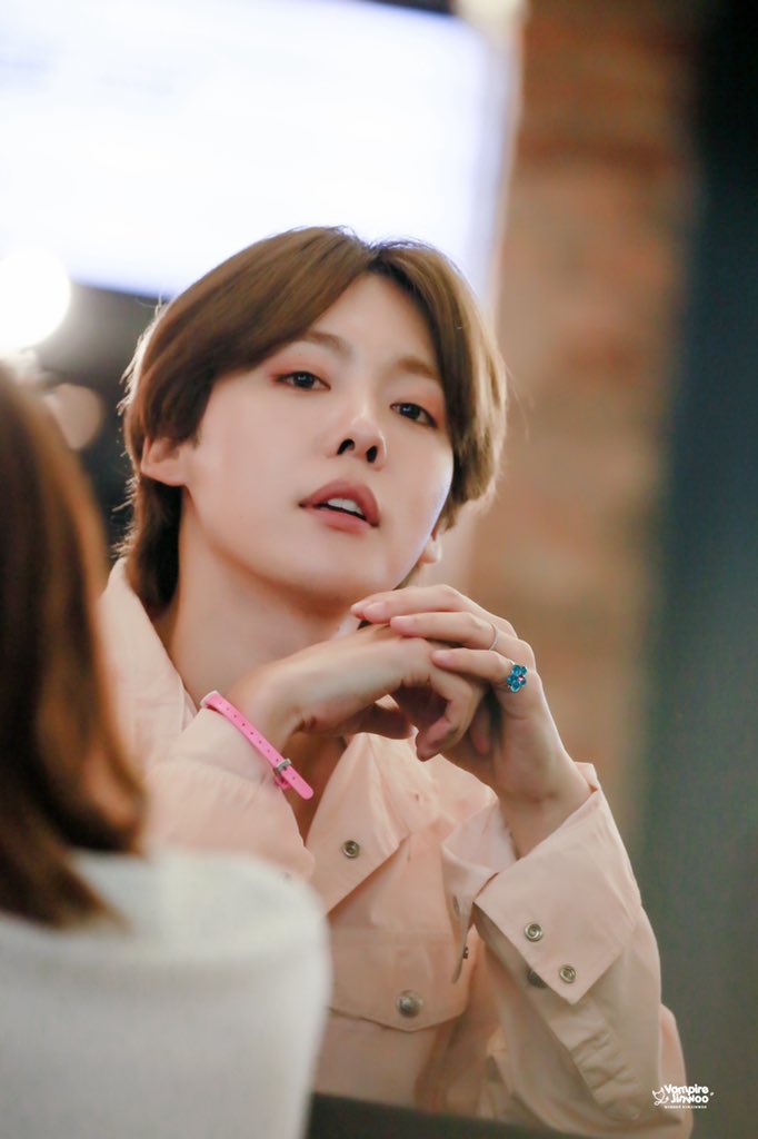 VampireJinwoo's tweet photo. @official_jinu_  꼭 건강하게 돌아오세요

#김진우 #위너 #WINNER #진우 #JINU #KIMJINWOO #JINWOO https://t.co/IOAieevn2O