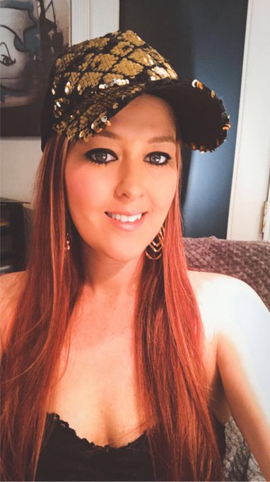 Feeling shiny!  I&rsquo;ll be on MFC in the morning! By 7:30-8am! Join me for some naughty fun!! Also shooting<a href="/tag/redhead"class="tags"><span>#redhead</span></a><a href="/tag/legsfordays"class="tags"><span>#legsfordays</span></a><a href="/tag/camping"class="tags"><span>#camping</span></a>