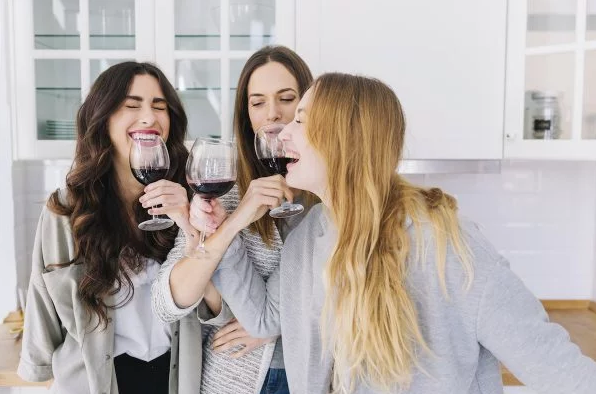 Salud: Los folatos y el vino en la mujer buff.ly/392JqrD #vino #culturadelvino #bodegas #enoturismo #segovia #vinoymoda #wine #winelovers #maridaje #enoinfografia