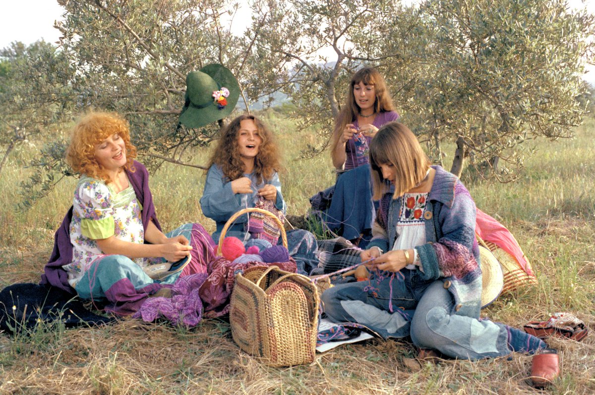 #Convocatoria EL VÍDEO DEL MINUT: UTOPIES planteja un exercici imaginatiu a favor d la representació de móns q afavoreixin la sostenibilitat d la vida vivible.

#UnMinutdUtopies

🔗bit.ly/2R3PM32
<a href="/ZgzCineMujer/">Muestra Cine Mujeres</a> <a href="/CineMujeresHues/">CineMujeresHuesca</a> <a href="/IPESMujeres/">IPES. Mujeres</a> <a href="/ZinemakumeakG/">Zinemakumeak gara!</a> @DonaiCinemaFest