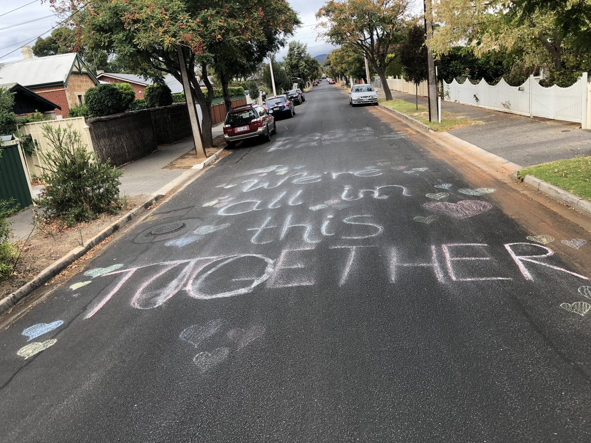 Robin Sands tweet media