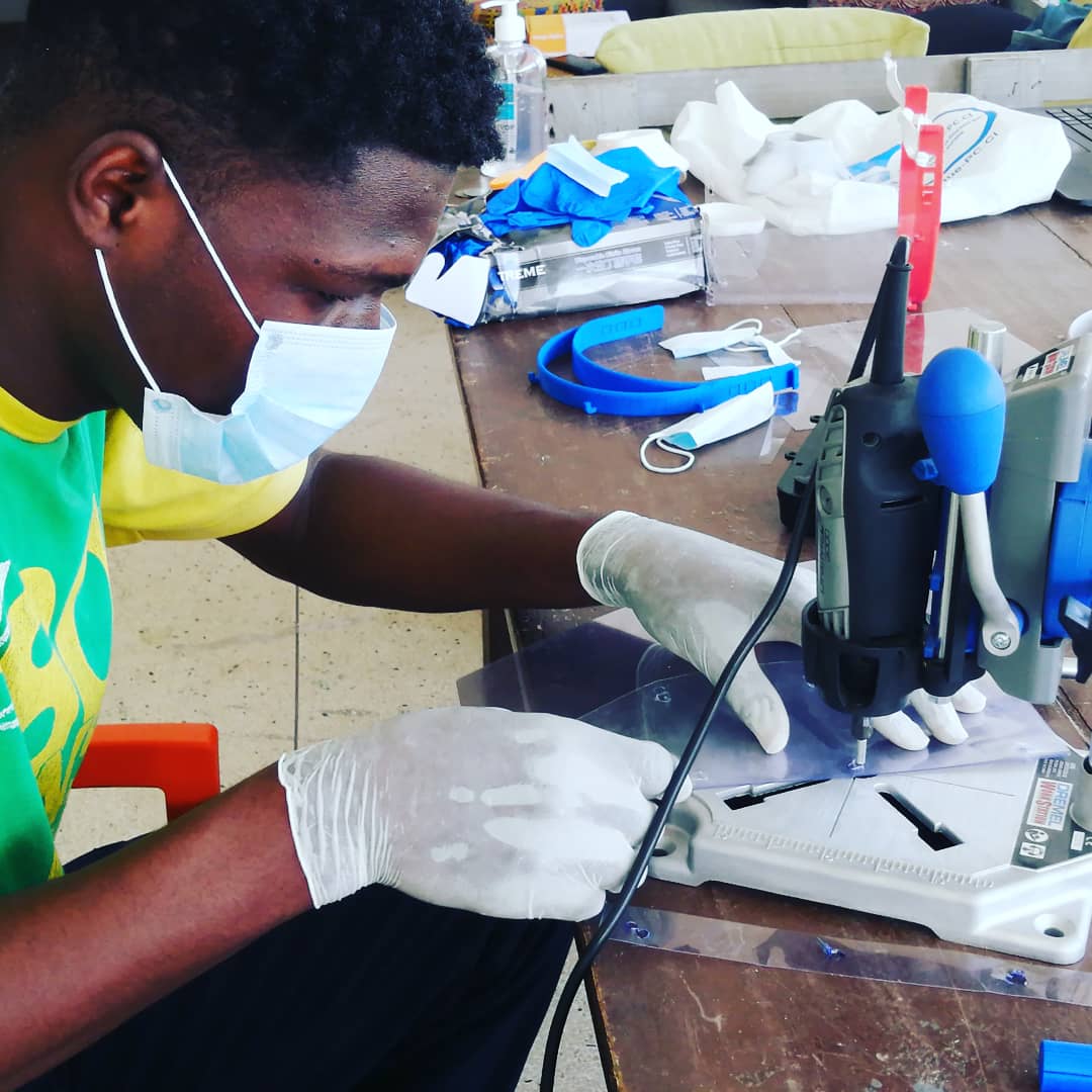 FondationJN's tweet photo. #Startup de la semaine: @BabyLabCI 

Fondé en 2014, Le Baby Lab est un espace d’innovation Ivoirien ouvert à tous pour la libre fabrication #numerique et l’utilisation des #logiciels #libres.  

👨🏾‍💻: +225 58 18 99 59
contact@baby-lab.org

#MENUPCI #ANSUT_CI #ARTCI  #AIGFCI #SNDI https://t.co/OTFzwYvk9O