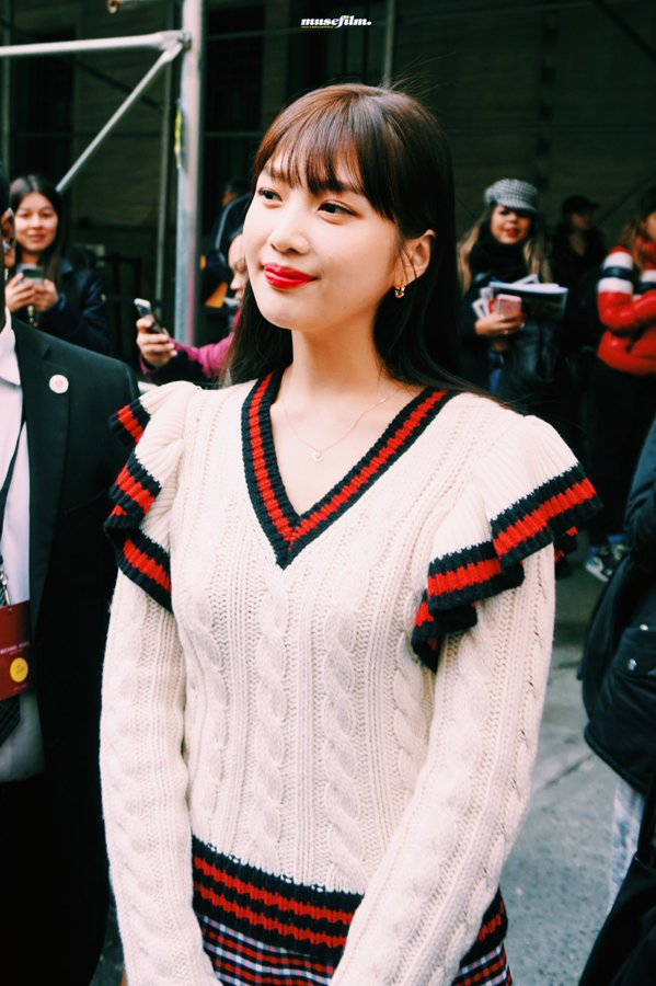 sunflwr_kr's tweet photo. ( 𝐇𝐐 ) 매디 MADDY @  TOM FORD SHOW
                               ( 𝑆𝐸𝑂𝑈𝐿 ) 𝟐𝟎𝟎𝟑𝟐𝟗  #MADDY #매디 https://t.co/5M35L05dVm