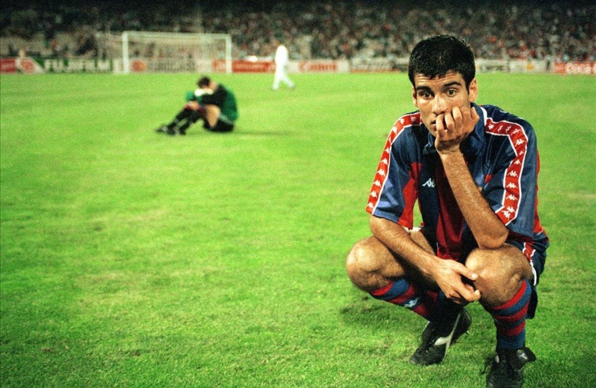 FOTOS HISTORICAS O CHULAS DE FUTBOL - Página 15 EUlazqnVAAA-WY1?format=jpg&name=medium