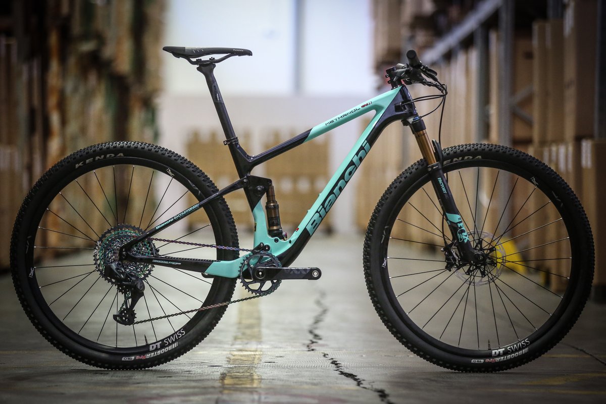 BianchiOfficial's tweet photo. The new geometry of #MethanolCVFS includes a shorter chain stays, a longer reach and a slacker head tube angle. These solutions make this bike perfect for any cross-country racer.
#Bianchi #RideBianchi #BianchiBicycles https://t.co/xLT375jcCb