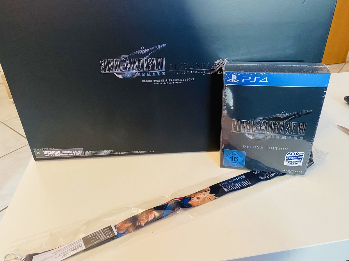 *laut kreisch* pünktlich zu meinem Urlaub kam #FF7Remake an 😍😍😍😍 natürlich werde ich euch nichts vom Spiel zeigen oder sagen. Ich hoffe das Bild geht in Ordnung <a href="/SquareEnixDE/">Square Enix DE</a>  mein langweiliger #corona Urlaub is gerettet 😍🥰