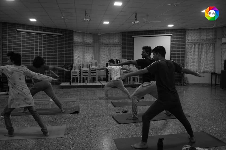 queer_azaadi's tweet photo. YogaY 2020 was organised by Queer Hindu Alliance on 26th January 2020 as a part of Queer Azaadi Mumbai Pride events.
Picture credit: QGraphy
#QAM #YogaY #QueerHinduAlliance #BringitOn #Yoga #Fitness #MumbaiPride #MumbaiPride2020 #LGBT #LGBTQIA #MumbaiLGBT #IndiaLGBT https://t.co/vpGhe5XbNe