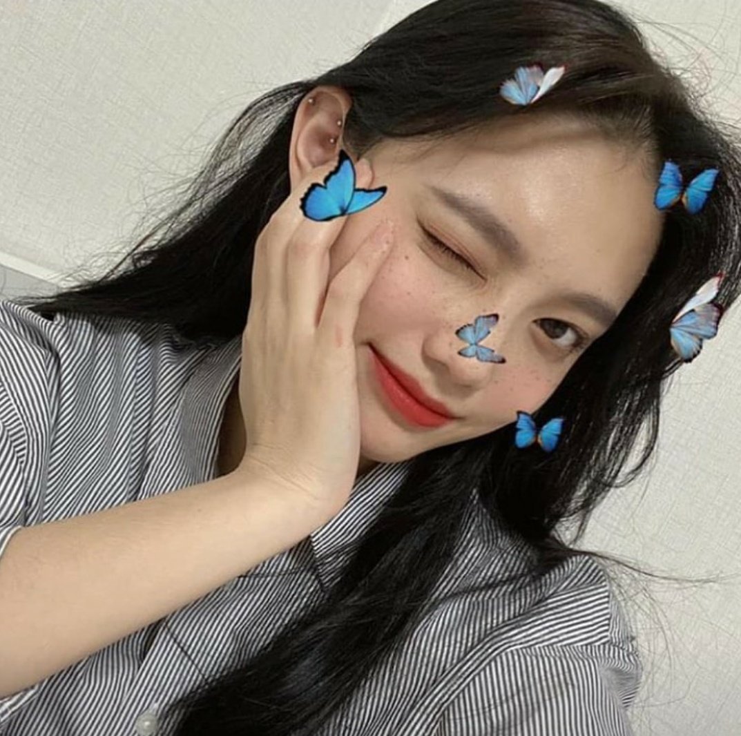 baemonz's tweet photo. AHN SUBIN NEW PIC 🦋
(C) ygngg.2020 on ig
#AhnSubin #YGNGG #YGNEWGIRLGROUP #BABYMONSTER #BAEMONS https://t.co/tzrEIbYHxY