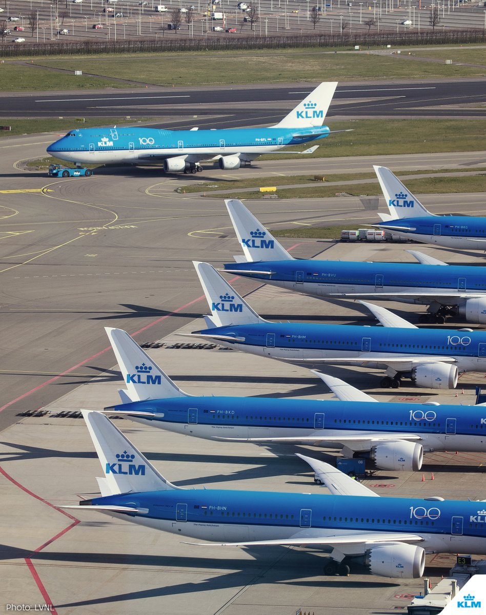 What a sad, but beautiful sight. Our planes are currently taking a break at <a href="/Schiphol/">Amsterdam Airport Schiphol</a>. Thanks for taking care of our girls... 💙 #COVID19