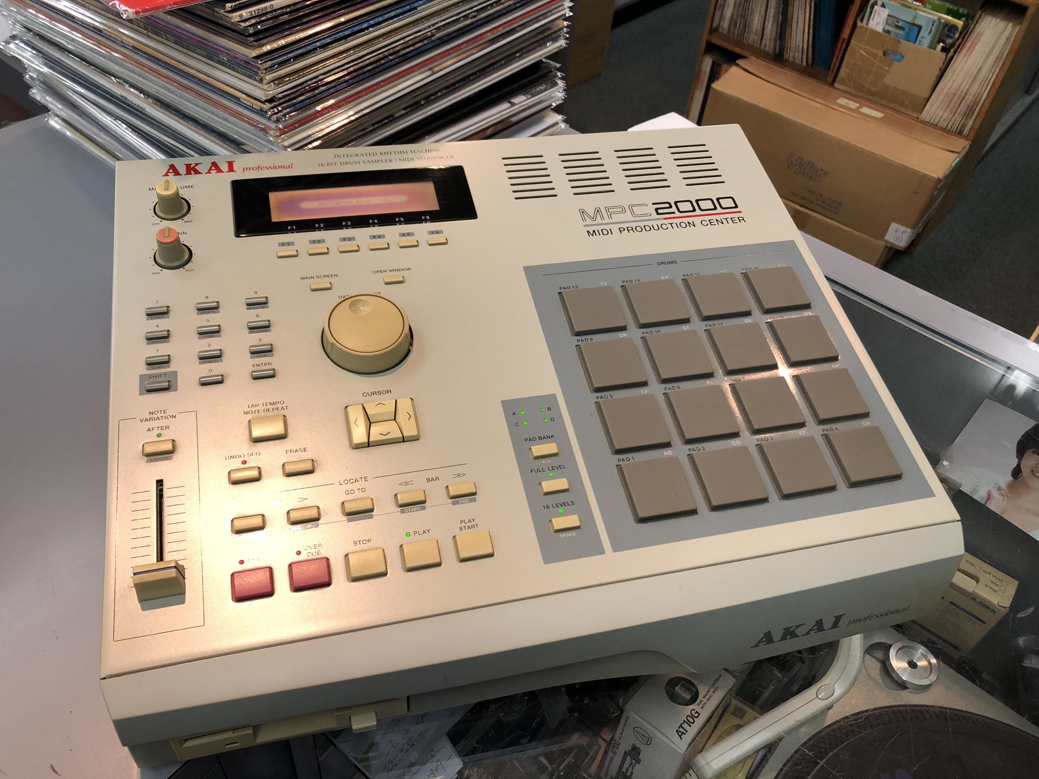 AKAI MPC 2000 【動作確認済み】 イエローポップ川口店 on X: 