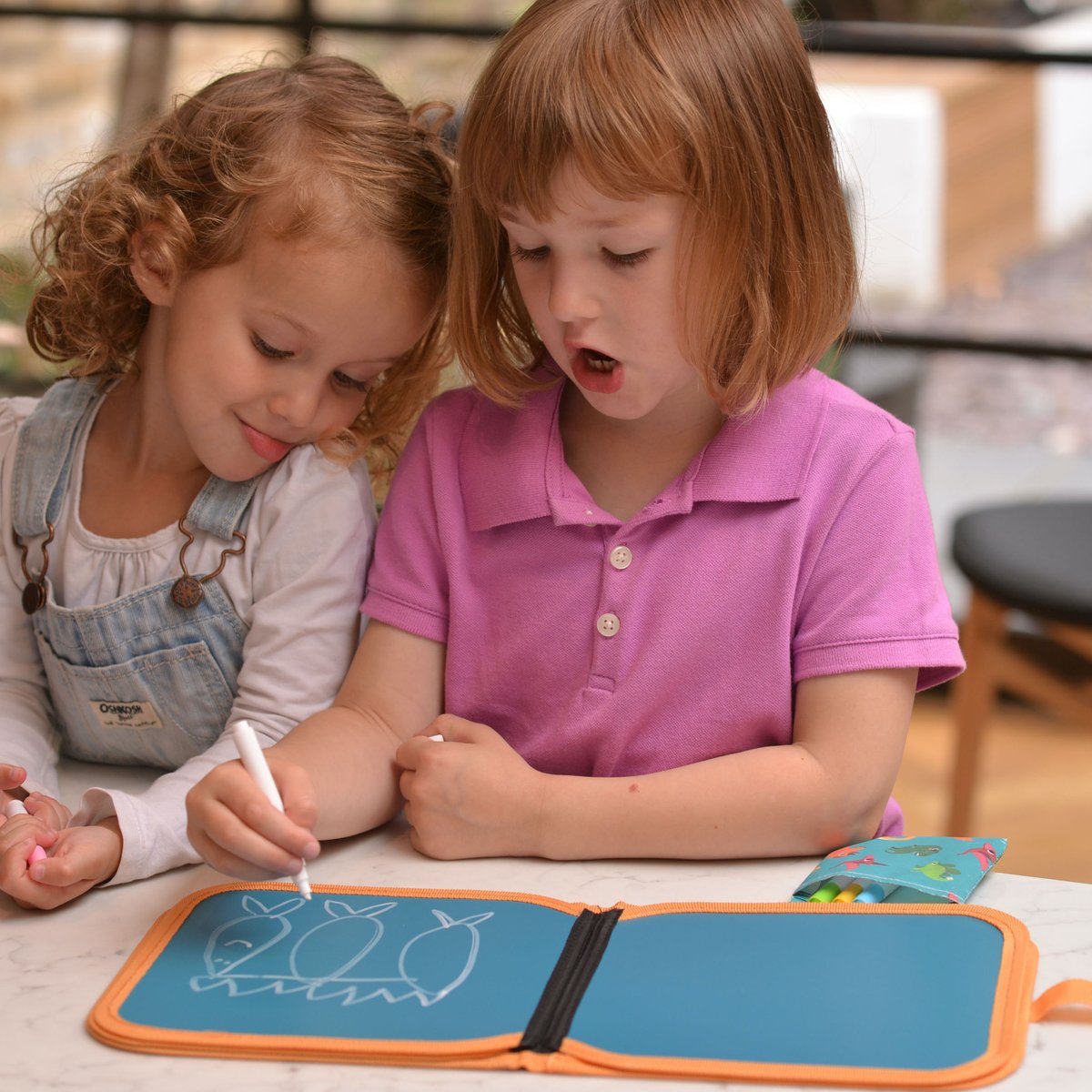 FiestaCraftToys's tweet photo. #stayingathome Chalkboard Books - Write, doodle and draw with the New Chalkboard Books and 6 included chalk pens. Kids will love this arts and crafts kit and the mess-free liquid chalk pens that can be safely stored away within the integrated pocket.🏠🌈 https://t.co/pCLmh5aDVE https://t.co/7ftwly4wwl