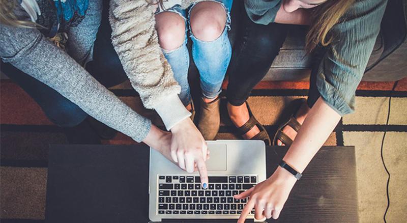 Collab_Agency's tweet photo. Our Director, Lynn, spoke to the Independent about why the power of content creators is currently better than ever. 

https://t.co/fiW3BCQbD3

#ContentCreators #InfluencerMarketing #Marketing https://t.co/AsoHEUCa93