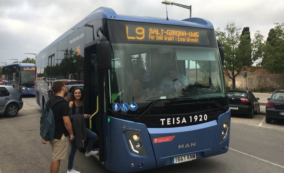 ViladeSalt's tweet photo. 🗓️Des d’avui 2 d’abril el transport públic és gratuït a tot Catalunya mentre duri l’estat d’alarma regulat pel Reial Decret-Llei 10/2020.

La mesura inclou 🚍les línies L3, L4 i L9 que uneixen #Salt amb l’àrea urbana de Girona

#Covid19 #ViuSalt https://t.co/guyiN5ZnSU