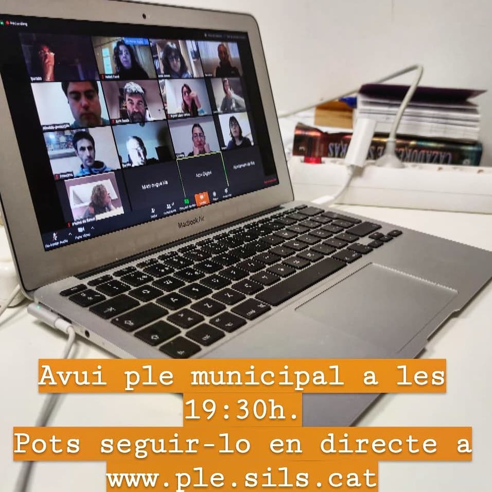 TotsSomSils's tweet photo. ℹ️PRIMER PLE TELEMÀTIC A SILS, AVUI A LES 19:30h
➡️Arran de la situació actual, l’Ajuntament de Sils celebrarà el primer ple telemàtic de la seva història.
#AjuntamentdeSils #PleTelematic #TotsSomSils #Sils https://t.co/TfrcPurjp1