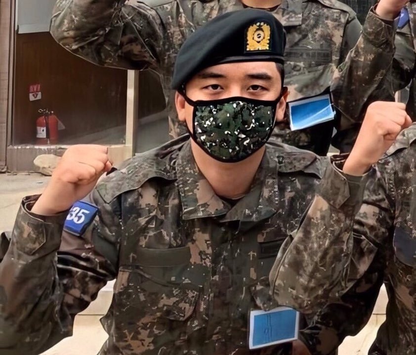 Now seungri is at the military and the prosecution has decided to send his case to the military court, hopefully there will be news soon. But as you have seen from all these news, Seungri has no victims and the victims of JJY and Jonghoon have NEVER mentioned his name.