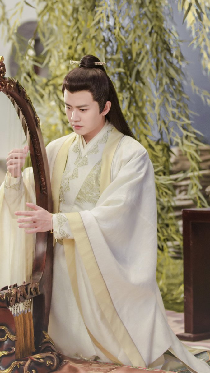 thailand_allen's tweet photo. 🥰 ดีดพิณรำลึกถึงท่านแม่ #ใต้เท้าลู่ #ลู่อี้ #องครักษ์เสื้อแพร #เหรินเจียหลุน 💝💖😍

Cr.弓呈禾

📌📌พากย์ไทย&amp;ซับไทยที่ #WeTV และซับไทยที่ #iQiyi 📌📌 https://t.co/RUIY9sR5XO