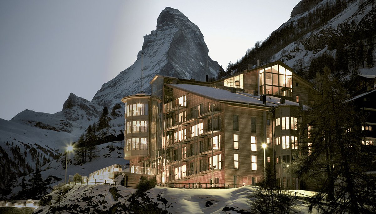 WandHmagazine's tweet photo. Little escape from reality🌌
Surrounded by its marvellous scene, The OMNIA, remain never to be forgotten.✨
#Switzerland #TheOmnia #wellness #escape https://t.co/oZO7PWedqK