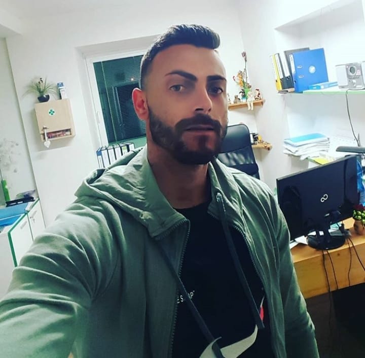 MKDDiablo's tweet image. Тепачиштата на девојката од мојата претходна објава!!!
Овие копуци некој да ги најде и да ги прекрши пред да ги фати полицијата!
@liberatormk