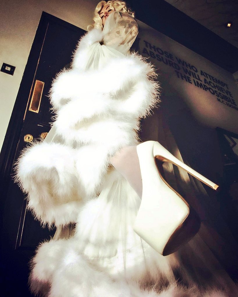 BossBitchDita's tweet photo. Submit and sell your soul to the most beautiful and most powerful goddess she’s the #OnlyTrueGoddess nothing is as great as being owned by @TheMistressDita
#MistressDita #EmailDomination #OnlineDomination #Femdom #Findom https://t.co/wWm9CIh60D