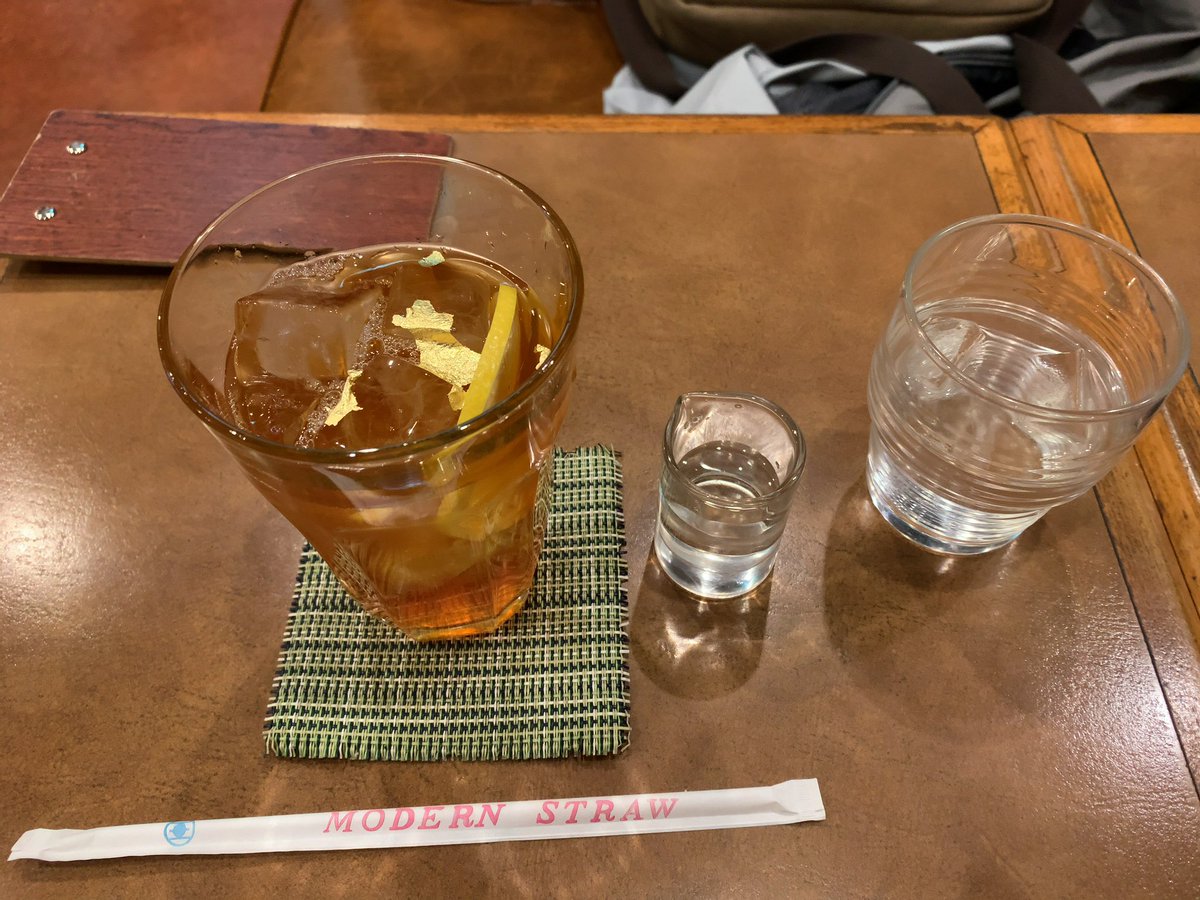 hiyo_RC80's tweet photo. いつもの喫茶店でアイスティー頼んだら、誕生日という事でマスターが金箔入れてくれた🤗
感謝!
#bigtreecafe
#ビッグツリーカフェ
#本八幡 https://t.co/syTIMUm3qW