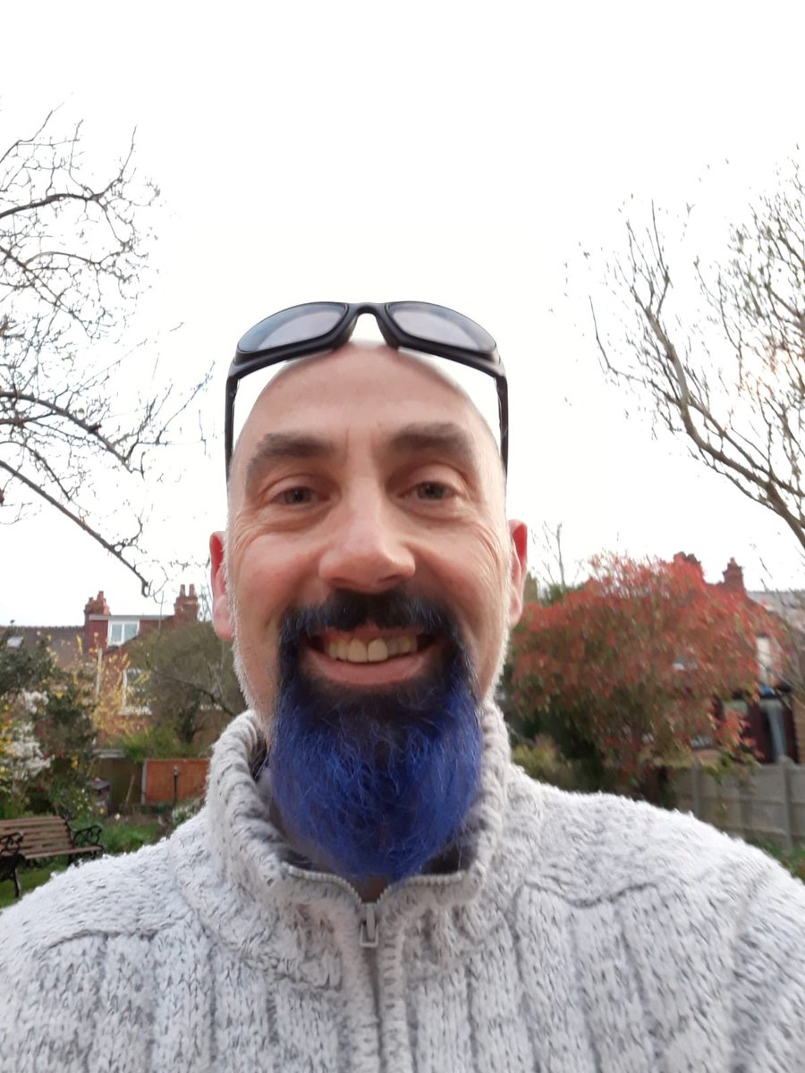 HfdsBC's tweet photo. Here’s our surveyor Tony showing his support to the NHS #ClapForCarers #coronavirus #labc https://t.co/gRonHlTUAv