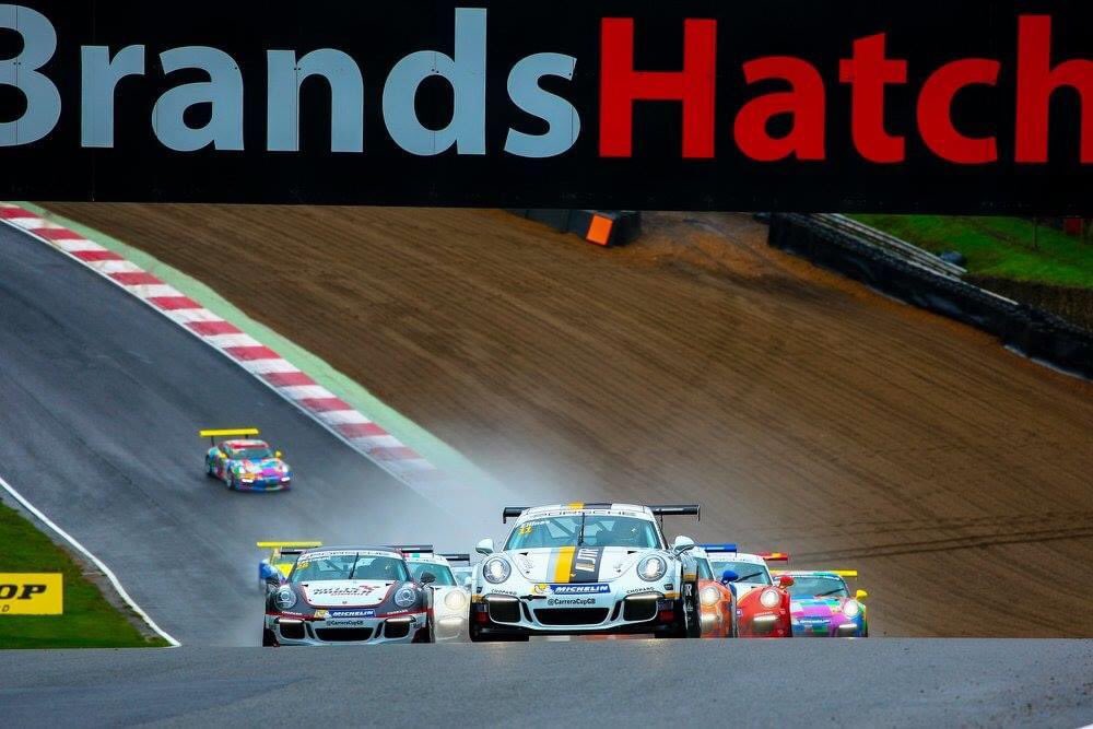 Team_JTR_'s tweet photo. #ThrowbackThursday It’s 2017 & @Team_JTR_ switches to #Porsche #CarreraCupGB🇬🇧 running a 3 car team with 👇🏻👇🏻👇🏻👇🏻👇🏻👇🏻👇🏻👇🏻
👉@DinoZamparelli #RunnerUp
👉@LewisPlato11 #FifthPosition
👉@TioEllinas #SixthPosition
🔶 #TeamJTR 🔶 #TeamTandy 🔶 #FollowTeamJTR 🔶 #TandyLand 🔶 https://t.co/vJ4DsEbTJD