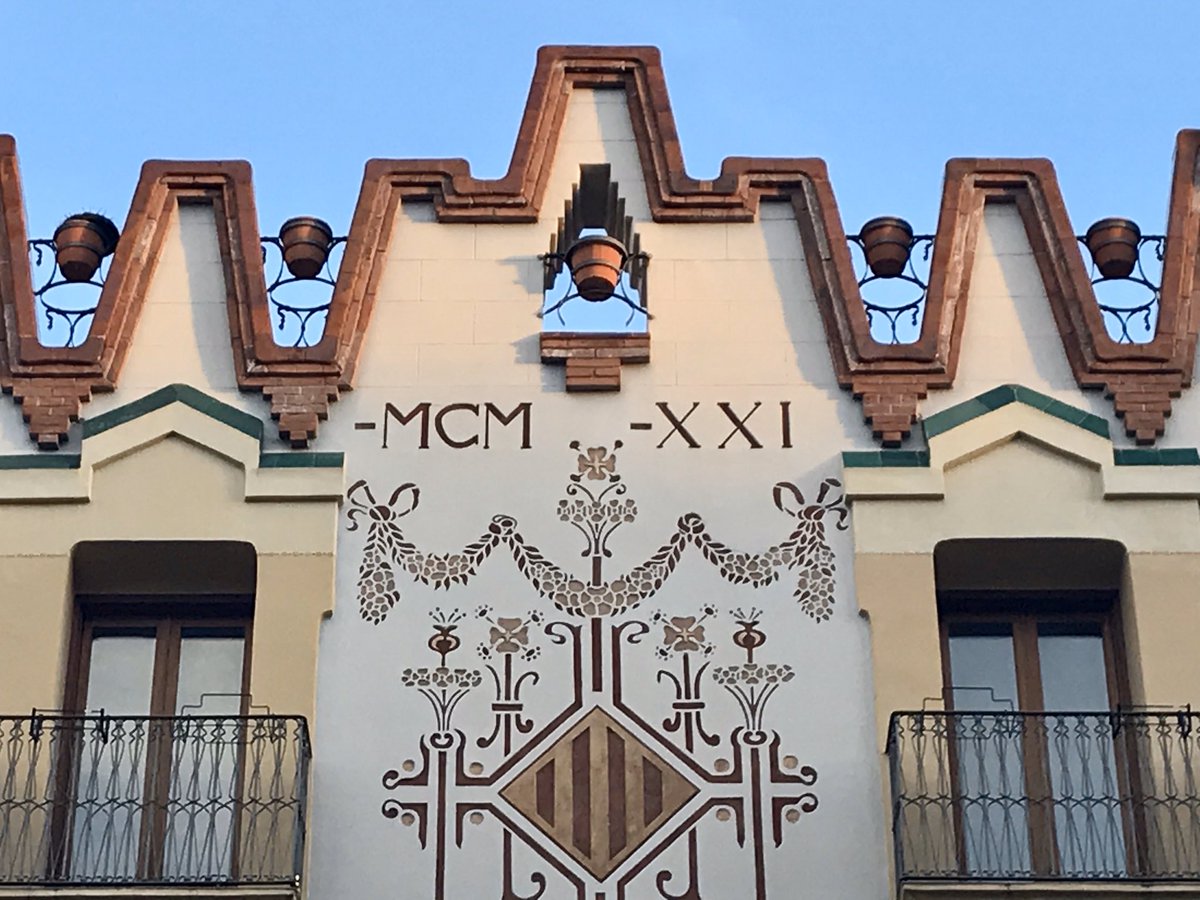 COAC_Ebre's tweet photo. #JuevesDeArquitectura Casa de la Feligresa (1921) de #Cèsar_Martinell a #Ulldecona #Montsià i, també, a https://t.co/PmxJ8zonWO
📷 LD https://t.co/im7JBDRCuc