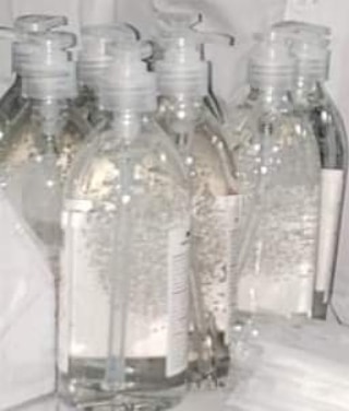 RACBariAgora's tweet photo. Continuiamo a spedire beni di prima necessità non solo ai più bisognosi nell'ambito del service #NoiAiutiamoDaCasa, ma anche al personale medico. Tutto questo al fine di scongiurare ed evitare il più possibile il contagio della patologia CoVid-19 tra la popolazione https://t.co/bXuDxms1nm