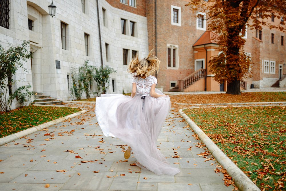 ExploreSeek's tweet photo. Young, wild and free ����🌸 Miss the days where we could go out but it’s more important to stay at home and limit the spread of the virus! How are you guys keeping yourselves busy at home?🧐#poland #warsaw #holiday #travel #travelgram #likeforlikes #flfc #live #laugh #love https://t.co/6UDNKrJpTU