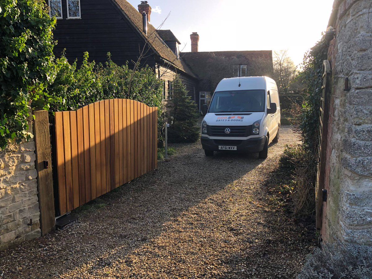 GatesGdr's tweet photo. Like a gate design but having trouble visualising it? Did you know we offer a gate imaging service? Simply send us a picture of the gate design and the area and we can create a mock up for you! Drop us a DM or email us at info@gdrgatesanddoors.co.uk #gdrgatesanddoors #gateimaging https://t.co/a52ASCMcN0
