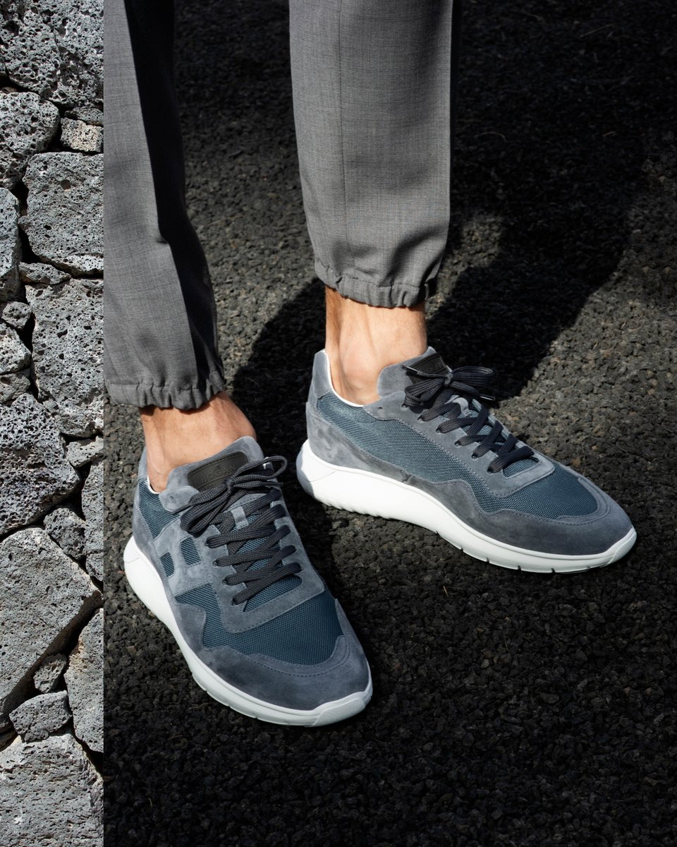 Hogan's Interactive Sneaker. Ideal for your lunch break city stroll. Now 25% off Hogan sneakers at Oger.nl.