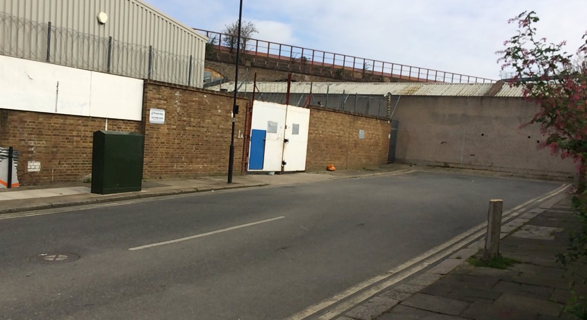 bamullinspeaks's tweet photo. On my daily jog just now 🏃‍♂️ I found that street we’ve all been looking for.... and, folks, it was a dead end! #LifeLessons https://t.co/vpl4YynQXJ