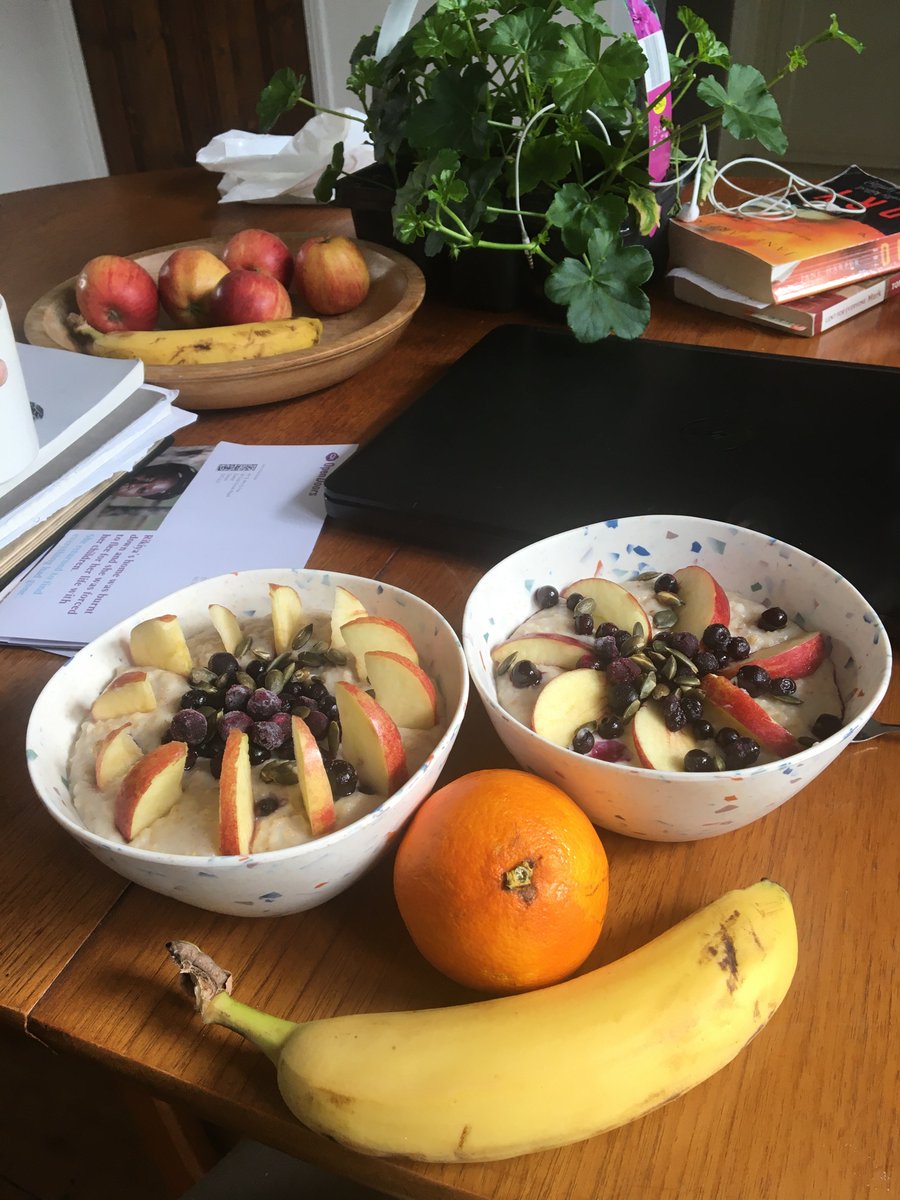 sfoxalive's tweet photo. Porridge has never looked so good with all this #StayHomeSaveLives extra time!

Wind turbine porridge and a Stonehenge porridge #StayAtHomeChallenge https://t.co/TToMiRacUW